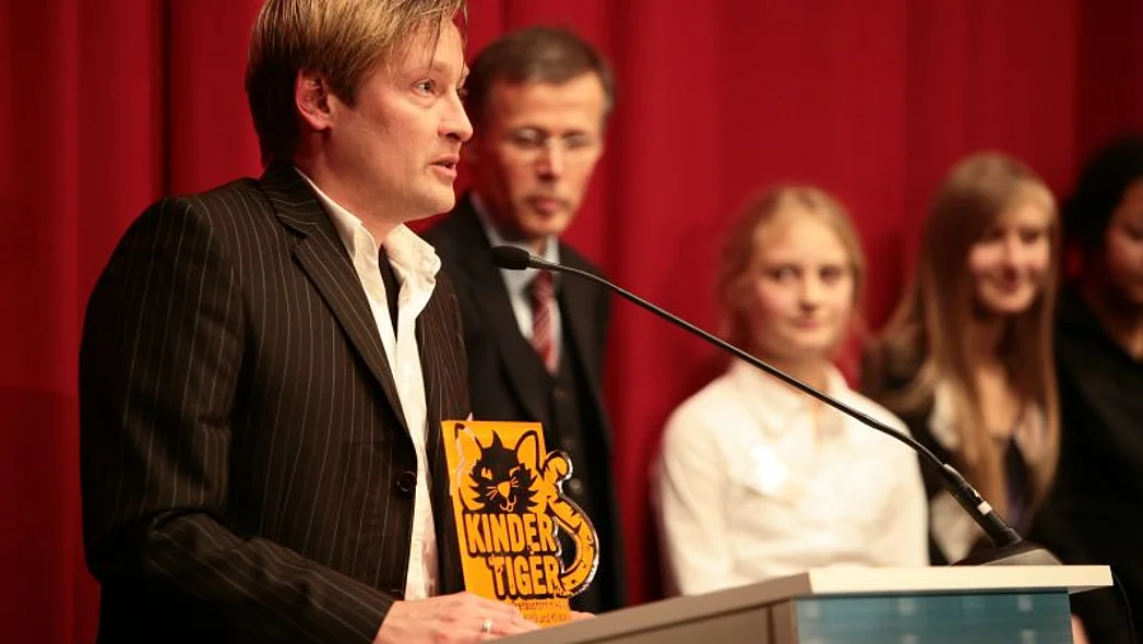 Kindertiger Gewinner Michael Demuth am Rednerpult