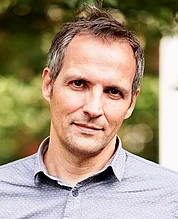 Portr&auml;t Bernhard Bauser