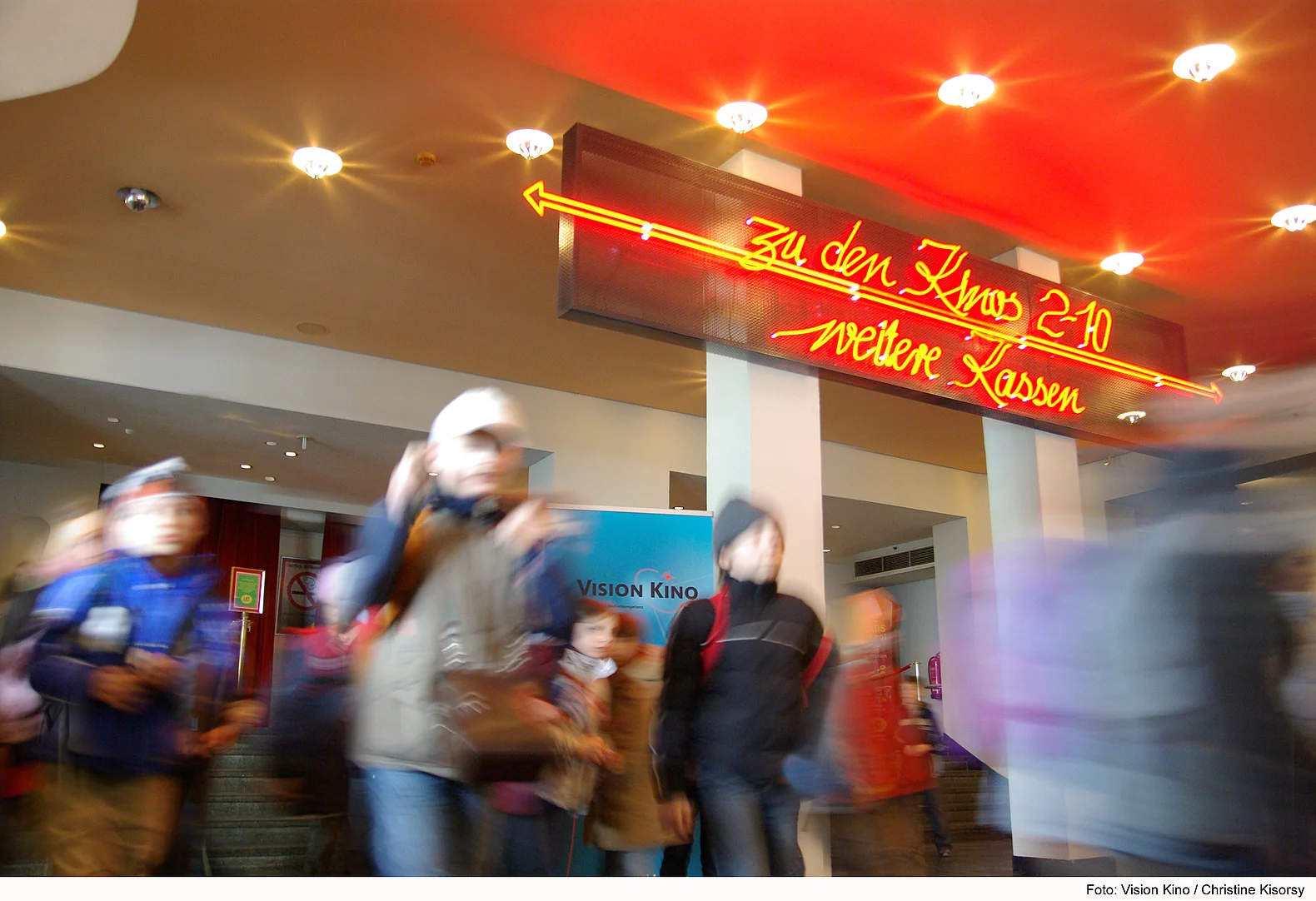 Cartoon Movie 08 Foyer