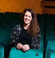 Portr&auml;t Lisa Hau&szlig;mann (c) Robert Paul Kothe