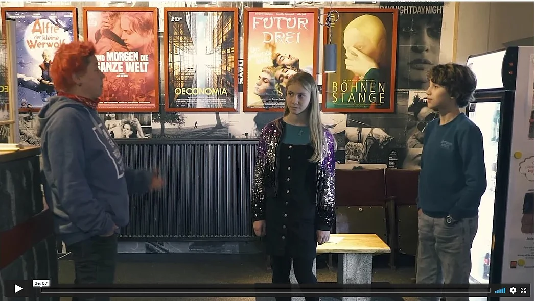Verlinkung zur Seite zum Video "Kinobesuch - ein Blick hinter die Kulissen"