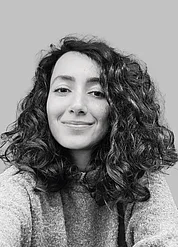 Portr&auml;t Farnaz Sassanzadeh