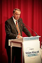 Bernd Neumann am Rednerpult