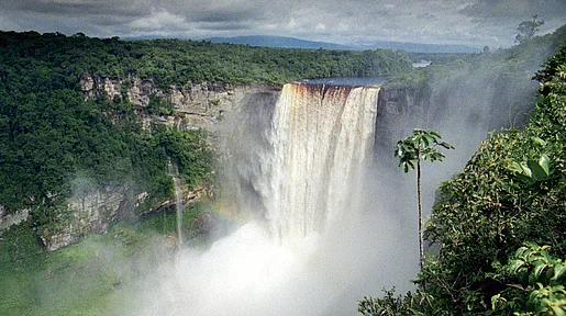 Szenenbild: Wasserfall