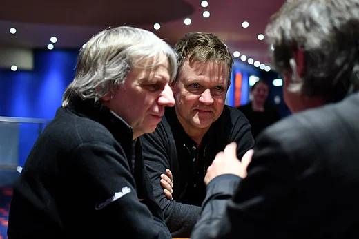 Andreas Dresen und Justus von Dohn&aacute;nyi in Interviewsituation