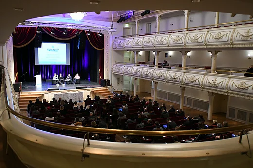 Kaisersaal von hinen