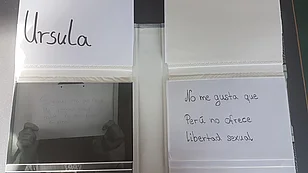 Seite eines Fotoalbums von Ursula &uuml;ber Geschlechterungleichheit in spanischer Sprache