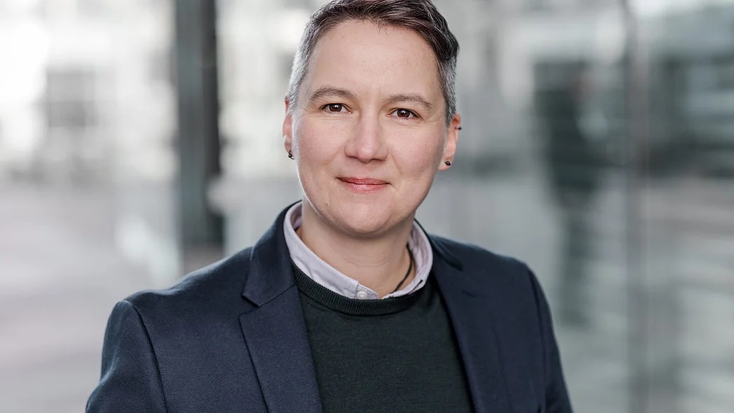 Portr&auml;t Skadi Loist
